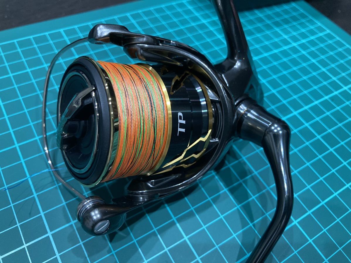 20ツインパワーC3000MHG 【未使用】シマノ 20TWIN POWER c3000MHG 20