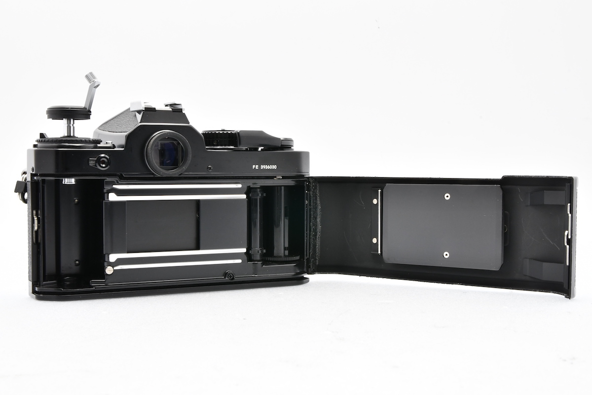 Nikon FE ニコン ブラック ボディ 一眼レフ 動作品 FE2 フィルムカメラ
