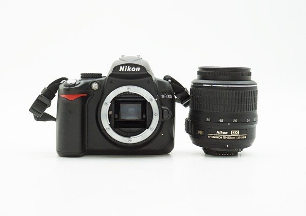 ◇【Nikon ニコン】D5000 レンズキット デジタル一眼カメラ