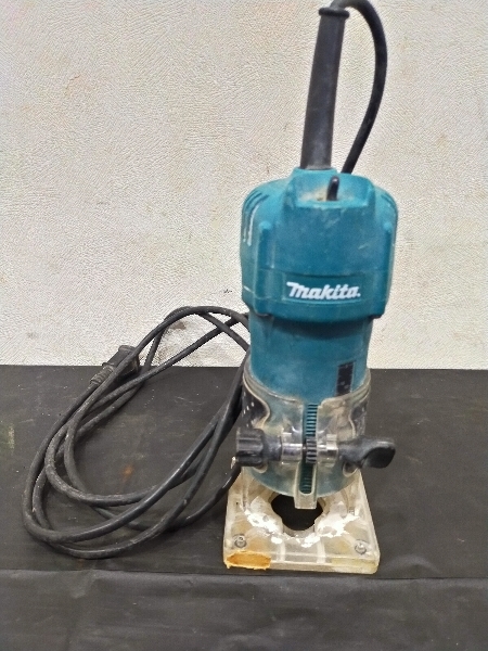 中古使用品 ★ マキタ トリマ 3709 ★ makita