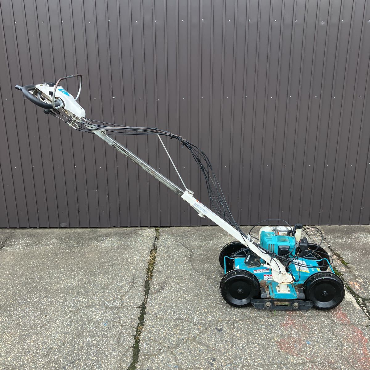 売切御免！1029 鳥取県発 クボタ スパイダーモア [ GC-K401EX 草刈機 