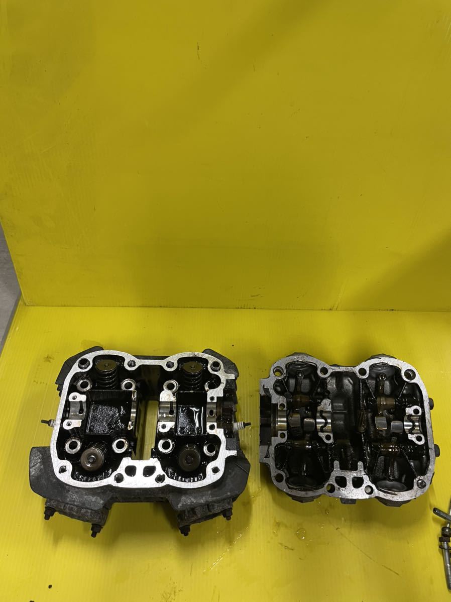 Kawasaki Z250FT シリンダーヘッド ヘッドカバー KZ250A