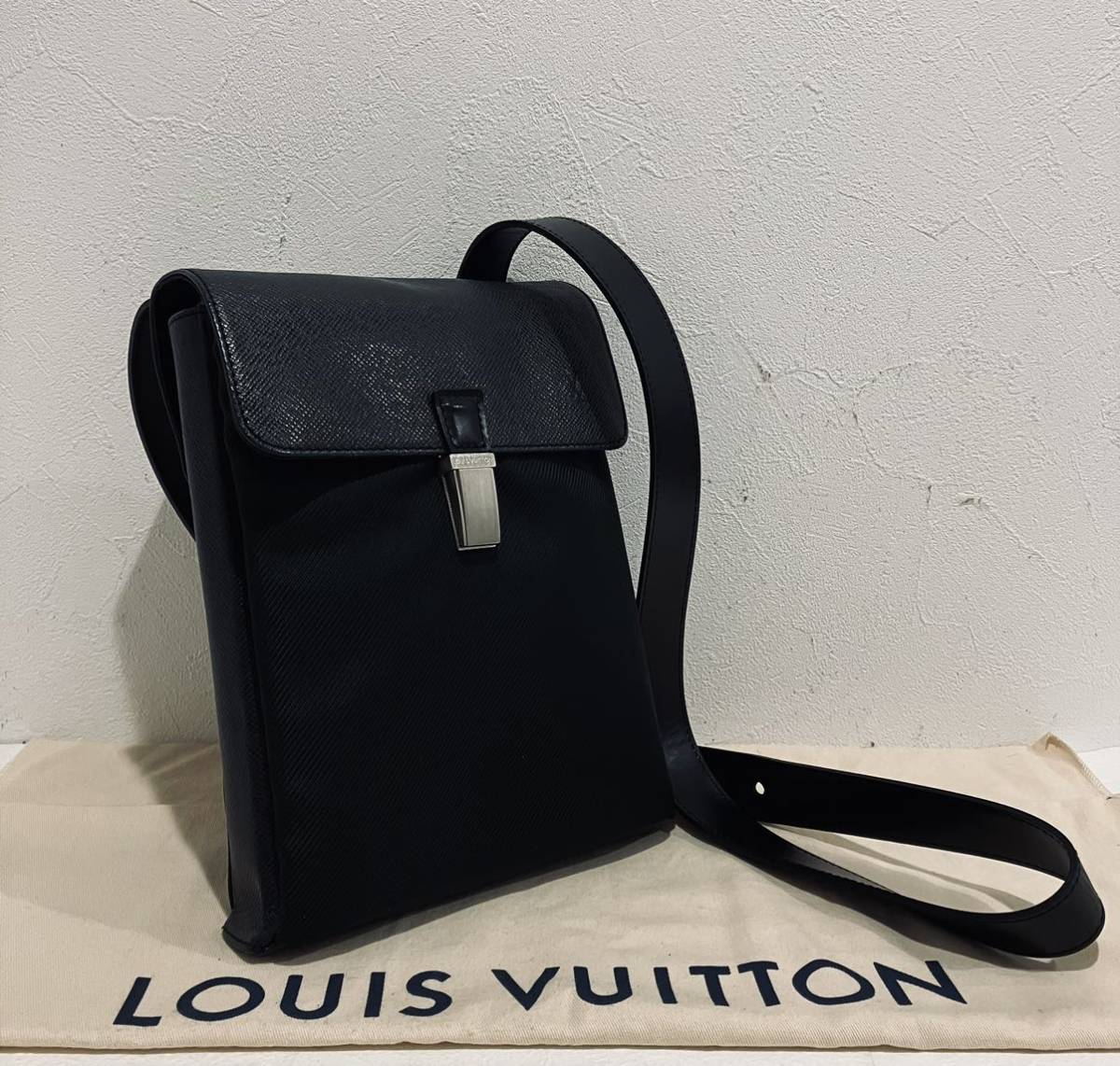 Sランクコインカード・ホルダー LOUIS VUITTON 新品同様 SA ランク