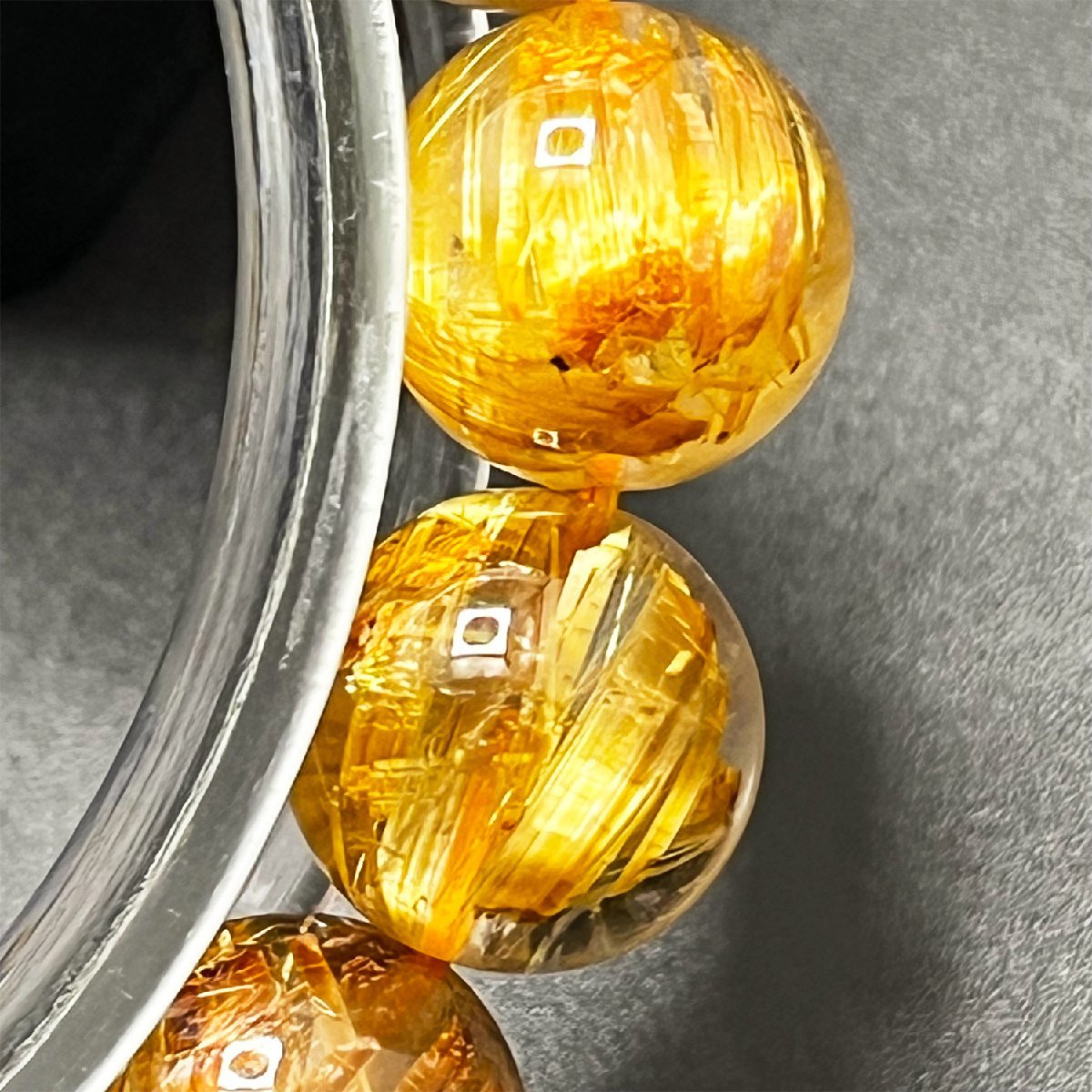 1001A089 絶賛 EU製 定価19万円☆タイチンルチル☆黄金針水晶 金運