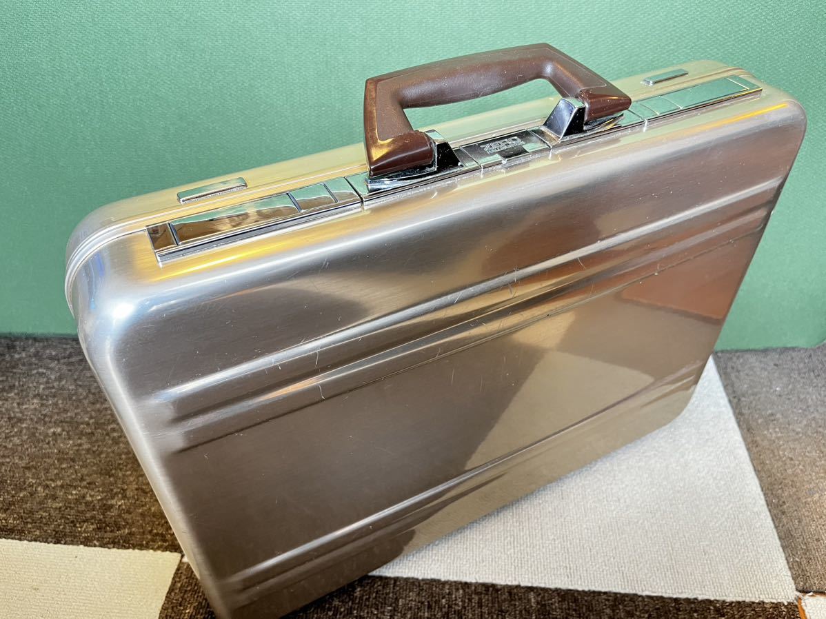 ZERO 【希少】ゼロハリバートン アタッシュケース ZERO HALLIBURTON