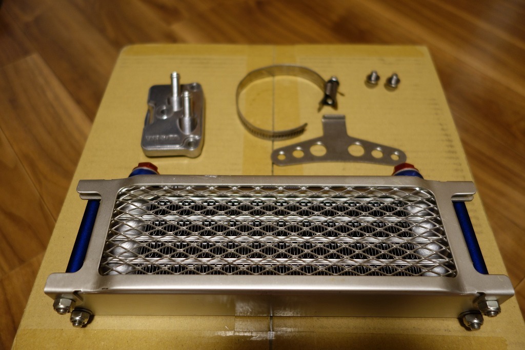 ＳＰ武川　ＳＰタケガワ　オイルクーラー　ガード付き　モンキー/ゴリラ　フィンつぶれ無し　良品　取出し口付き　Ｚ５０Ｊ　ＡＢ２７