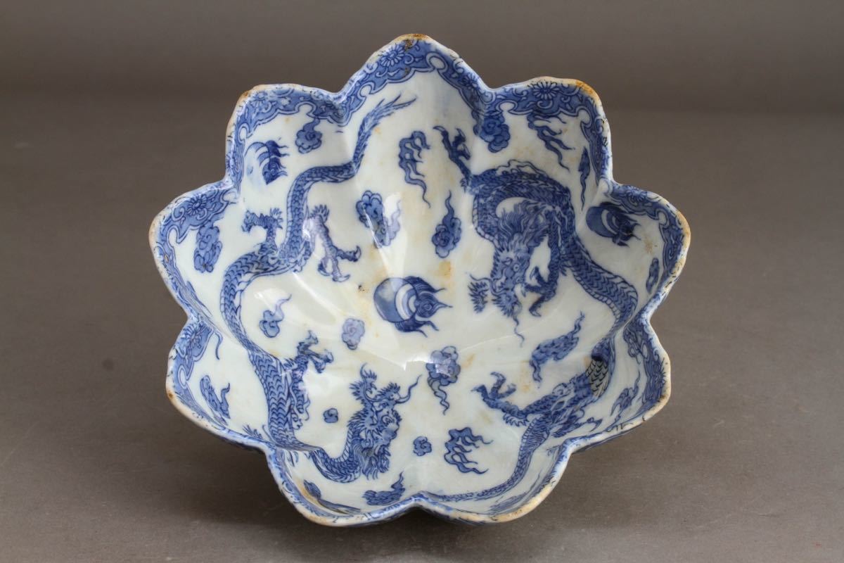 中国 染付草花文壶時代 青花 大壺 花瓶 古董 青花 龍紋 染付 壺 大花瓶