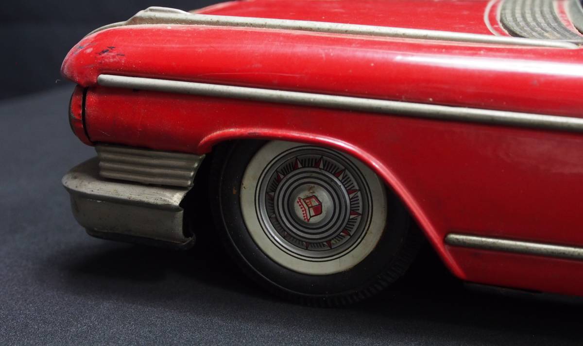 AZ-379 当時物 昭和のおもちゃ ブリキ 大きい 赤い キャデラック 全長