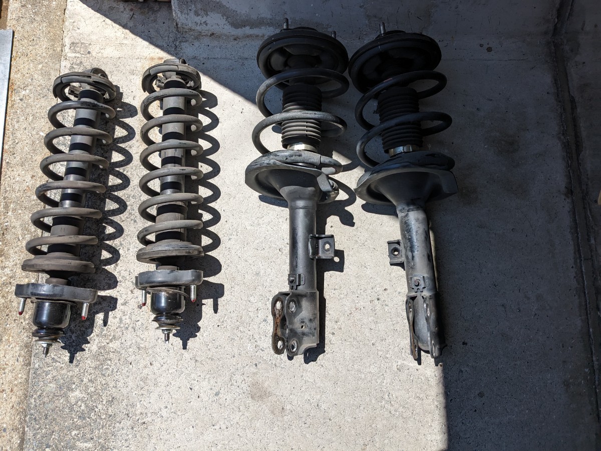 CV5W デリカ D:5 中古サスペンション 純正