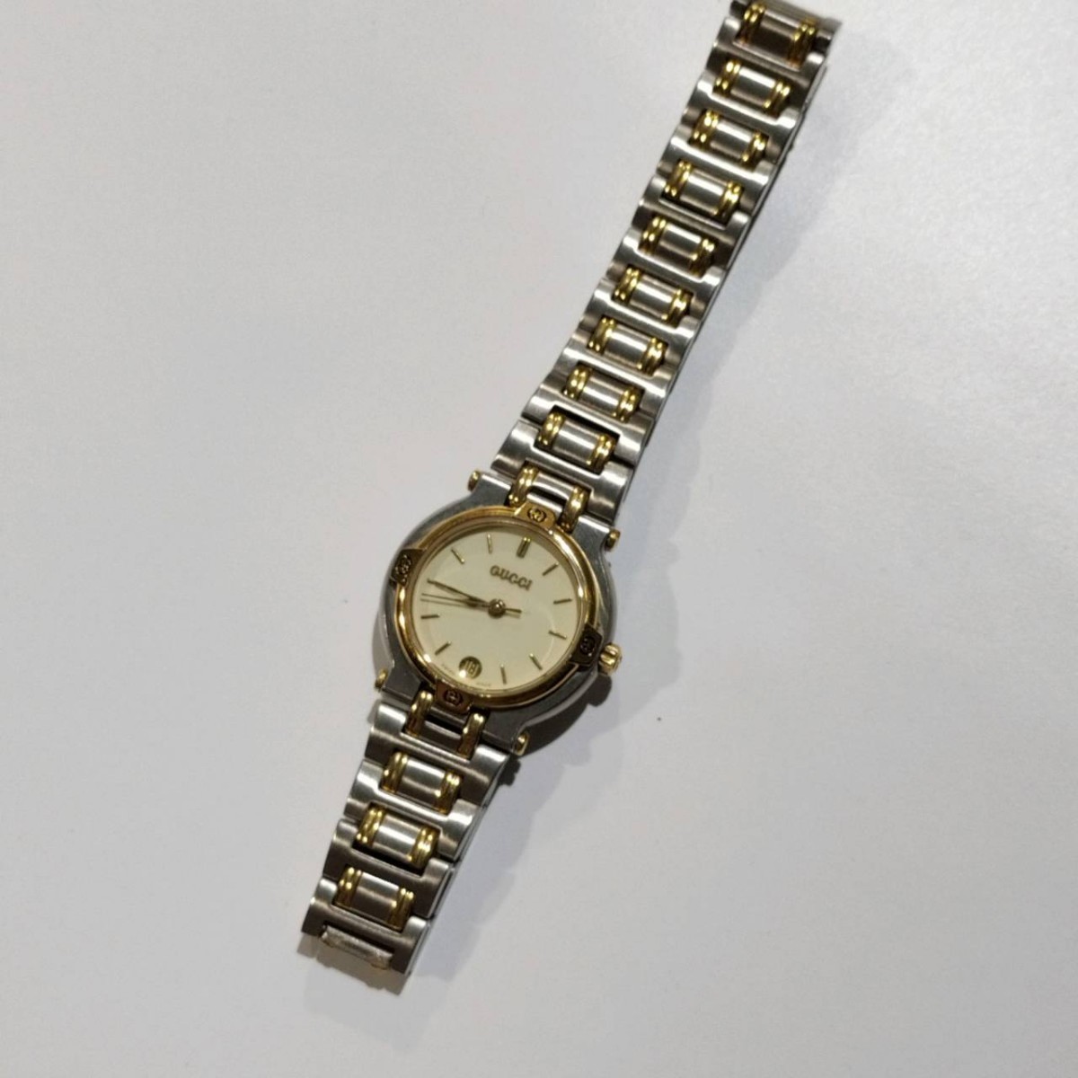 GUCCI グッチ 9000L レディース腕時計 3針 デイト ゴールド シルバー