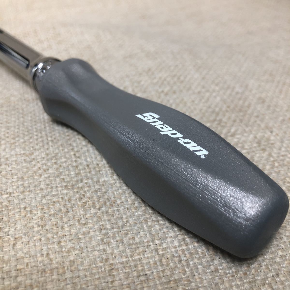 新品 限定 カラー スナップオン スイベルラチェット 3/8 FHNFD100 Snap 