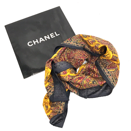 新品未使用　CHANEL ココマーク ペイズリー柄 大判スカーフ ココマーク CHANEL シャネル ペイズリー 総柄 チェーン 大判スカーフ