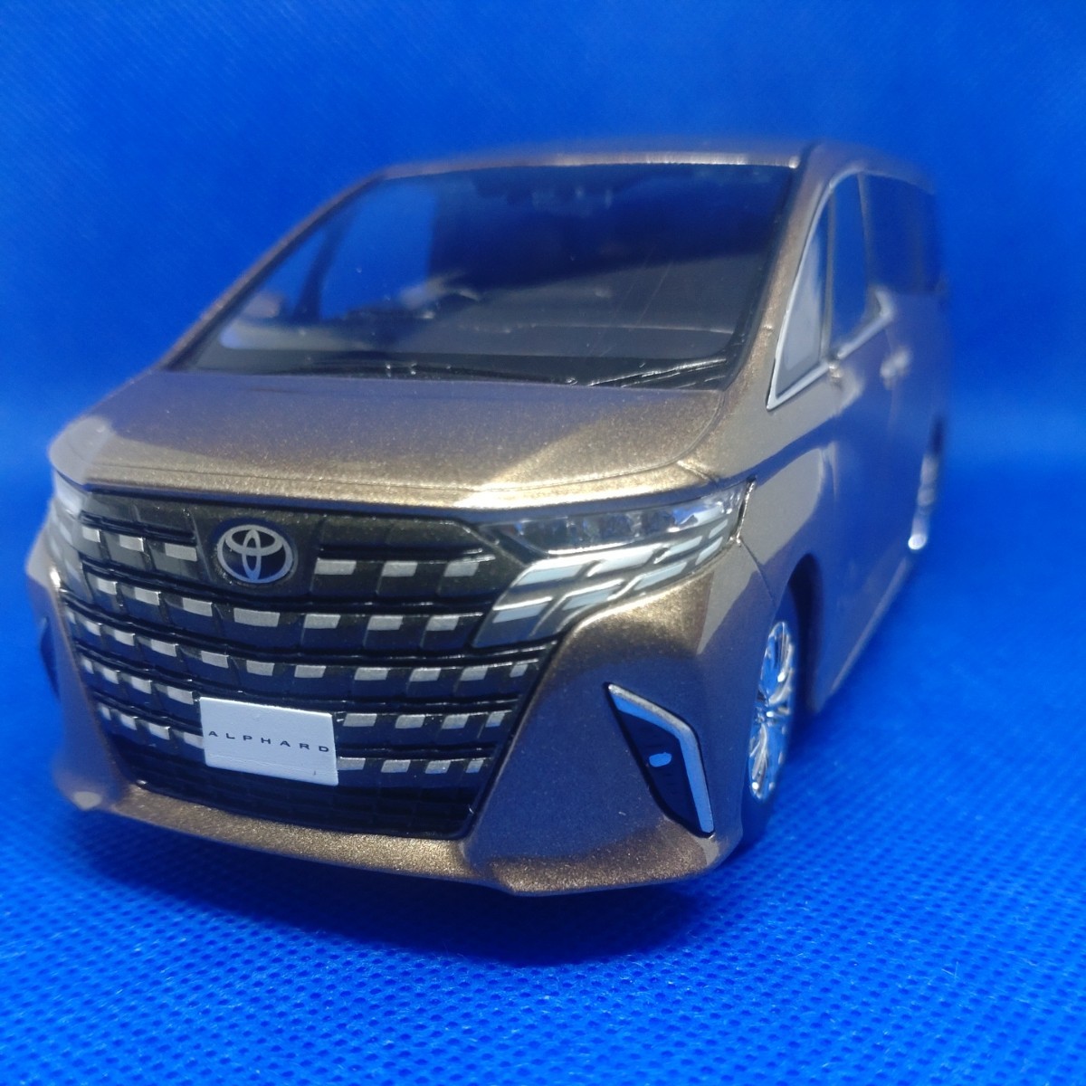 トヨタ 新型40アルファード カラーサンプルミニカー プレシャスレオ