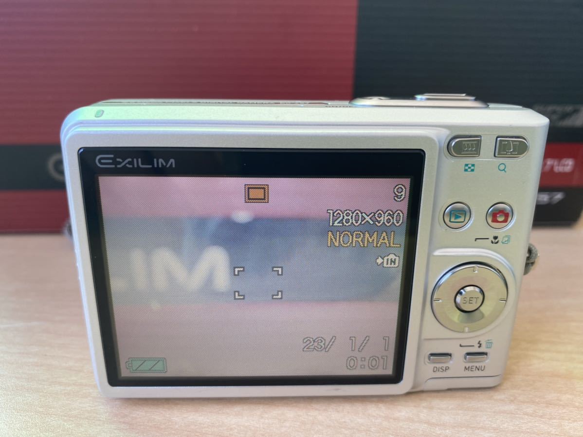 CASIO EX-Z57 EXILIM カシオ コンパクトデジタルカメラ | シルバー