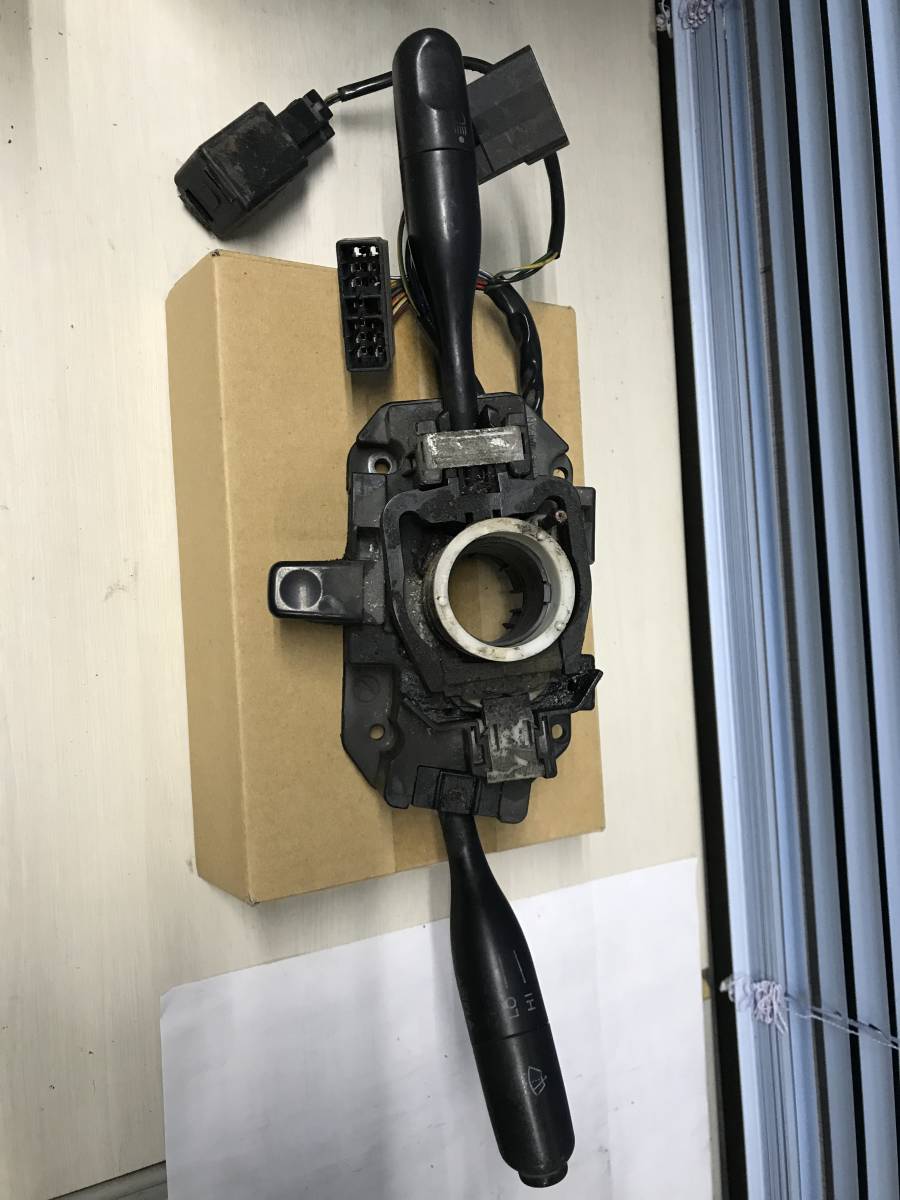 スバル　サンバー　KS3 コンビネーションスイッチ　中古　ワイパー　ウィンカー