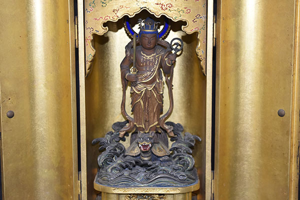 仏教美術 骨董 呉立波 細密一木彫り 極彩色『九龍観音顕現像 巨大天然