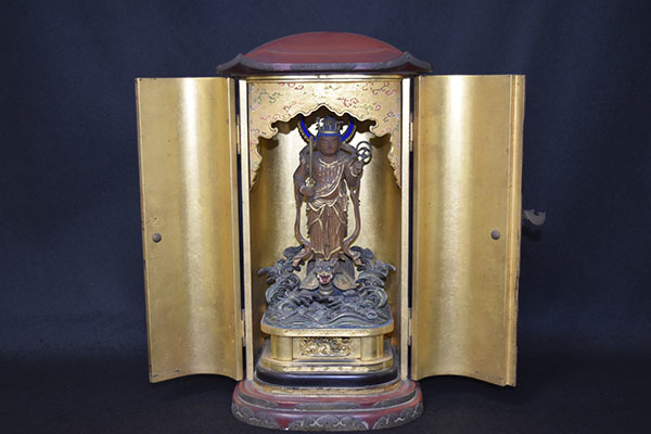 仏教美術 骨董 呉立波 細密一木彫り 極彩色『九龍観音顕現像 巨大天然