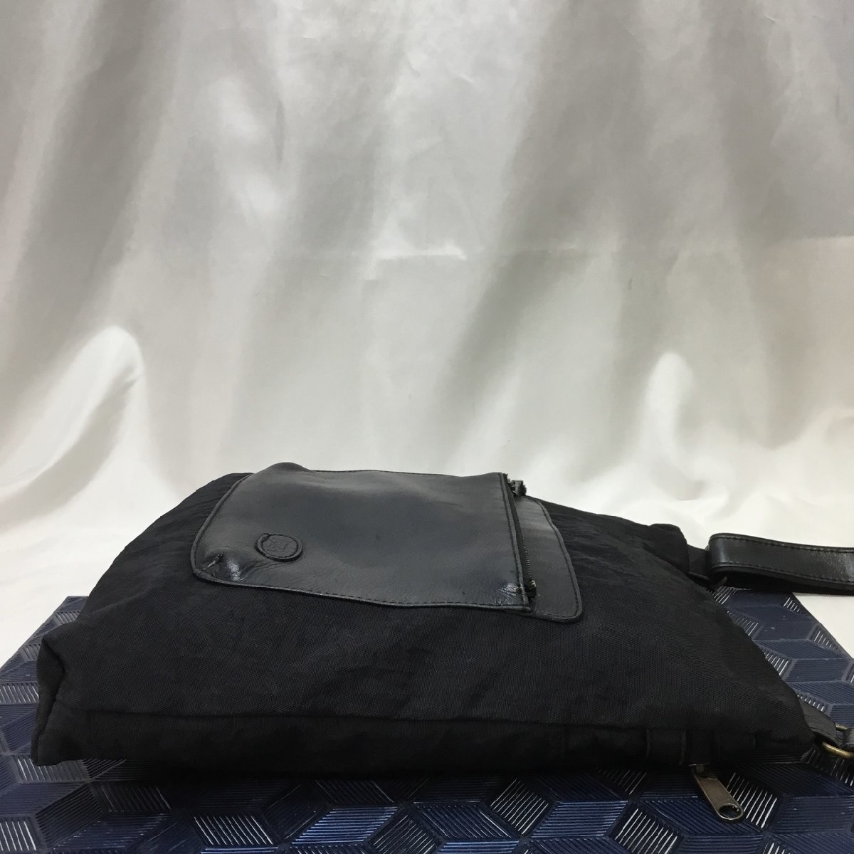 中古/現状品/CH】IBIZA イビザ ショルダーバッグ ブラック ナイロン 