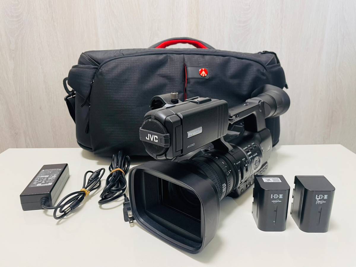 JVC 業務用ビデオカメラ　 GY-HM600 本体と付属品 別売りケース付☆JVC JVCケンウッド GY-HM600 業務用ビデオカメラ