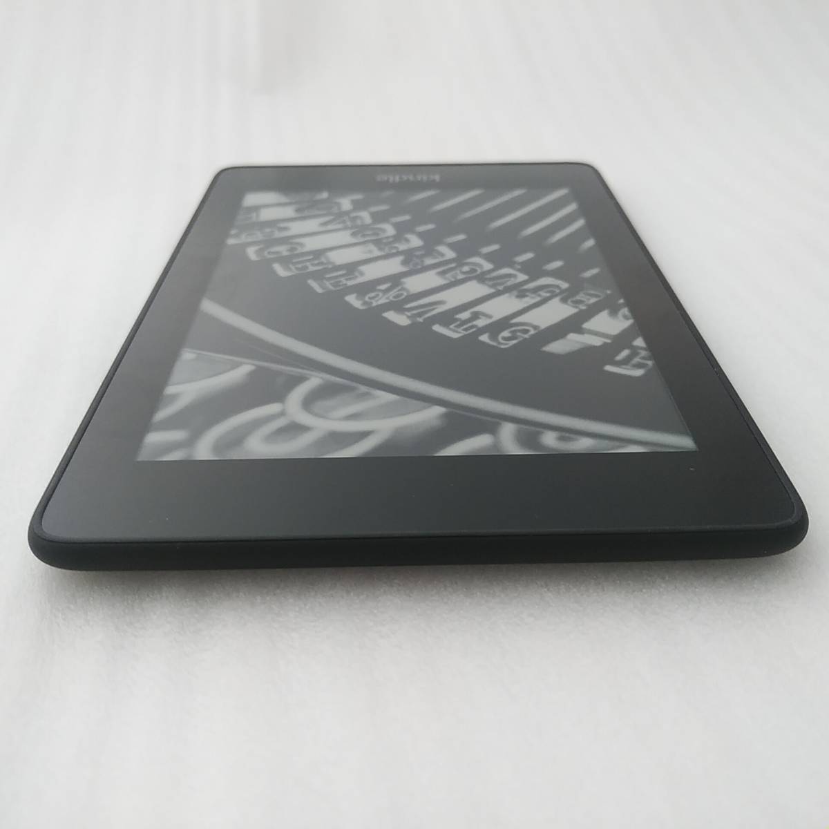 Kindle Paperwhite 10世代 広告あり 32GB 専用カバー付き Kindle Paperwhite 第10世代 Wi-Fi 32GB 広告つきモデル PQ94WIF