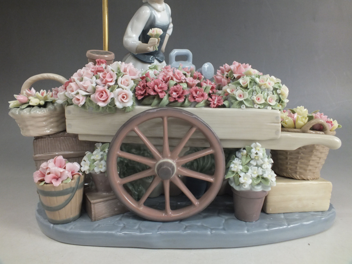 風】本物保証 LLADRO リヤドロ 1454 「公園通りの花屋さん」大型作品