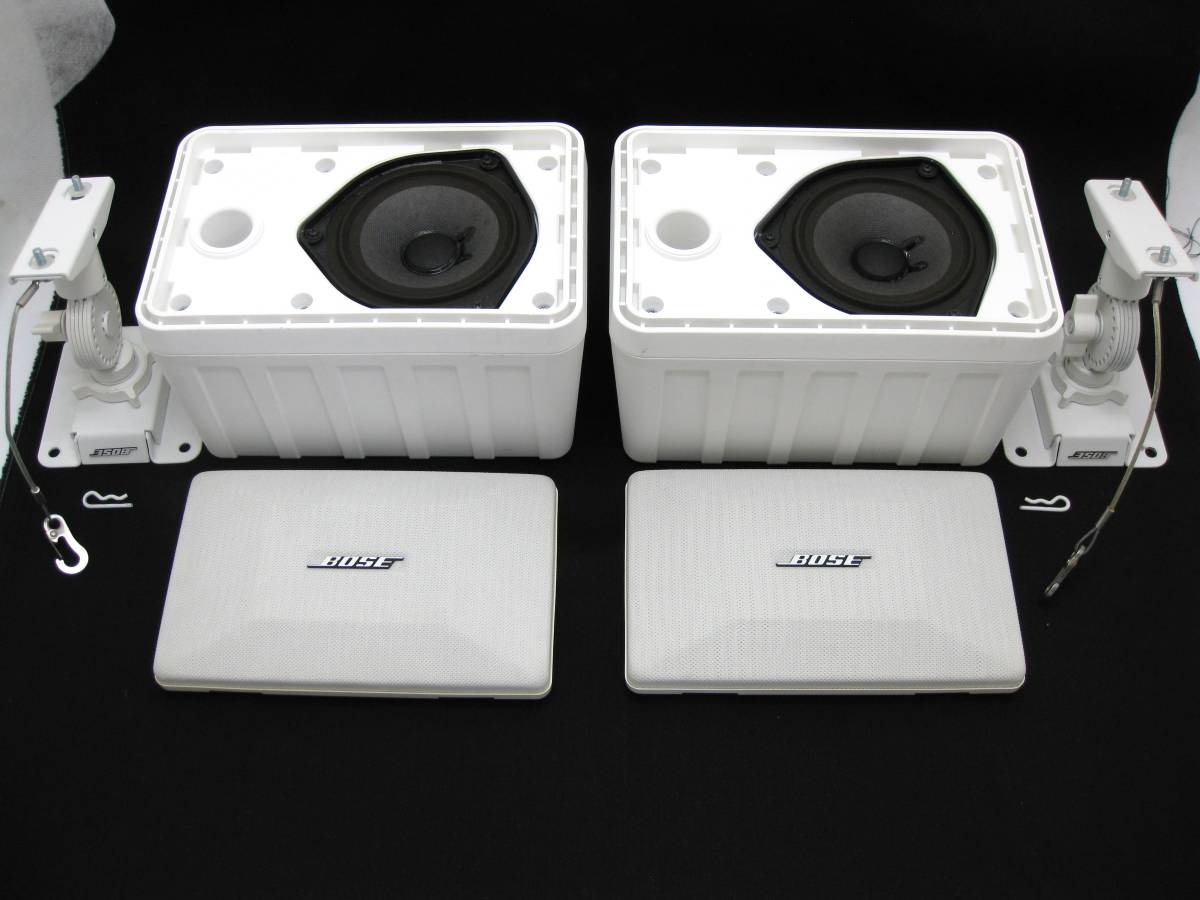 BOSE 101MMW ボーズ スピーカー 天吊りペア ホワイト 金具付き 白 送料込み 美品】 BOSE 101MMW ボーズ スピーカー ホワイト 白 純正吊り