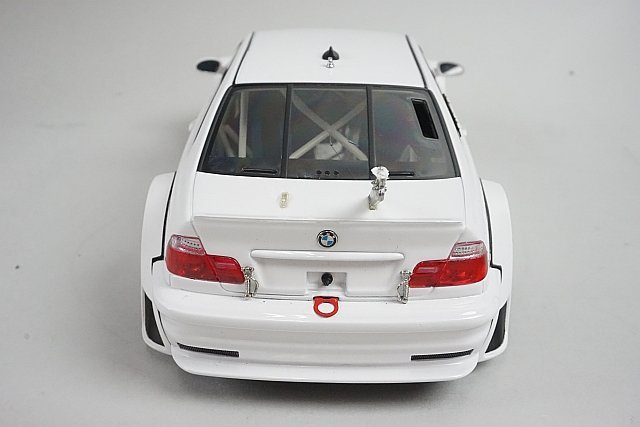 AUTOart オートアート 1/18 BMW M3 GTR Plain Body Version ホワイト