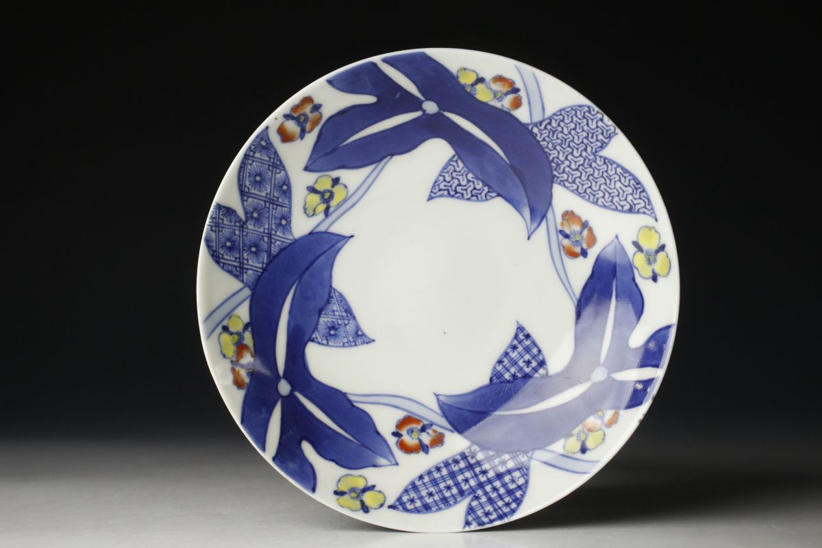 LIG】鍋島焼 色鍋島 草花文小皿 五客揃 時代箱 古美術品 旧家蔵出品