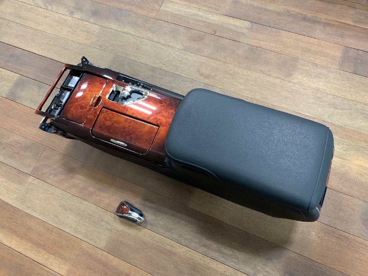 トヨタ GWS214 クラウン マジェスタ 純正 センターコンソール 木目調