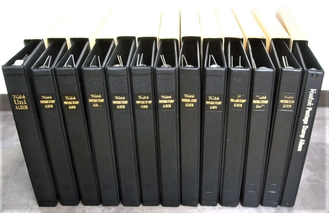 あるととても便利！ボストーク3ツ穴バインダー13冊一括。使用済中古品。紙製外箱13個。B13-01