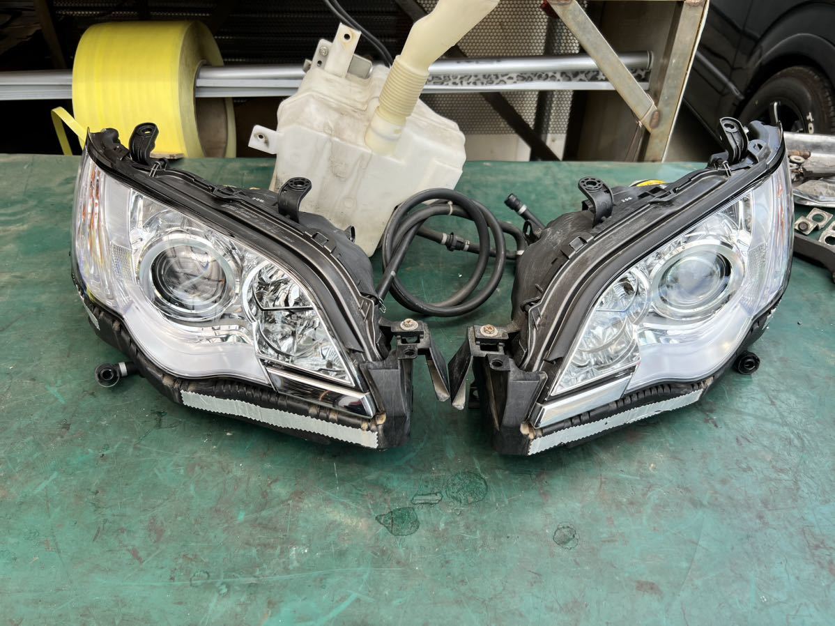 レガシィ(BP5.BL5)後期 ヘッドライト 美品 左右セット ヘッドライトウォッシャー付き(SBE11)