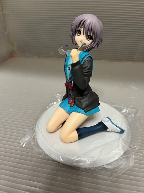 アルター 1/8 PVC塗装済み完成品フィギュア 涼宮ハルヒの憂鬱 長門有希
