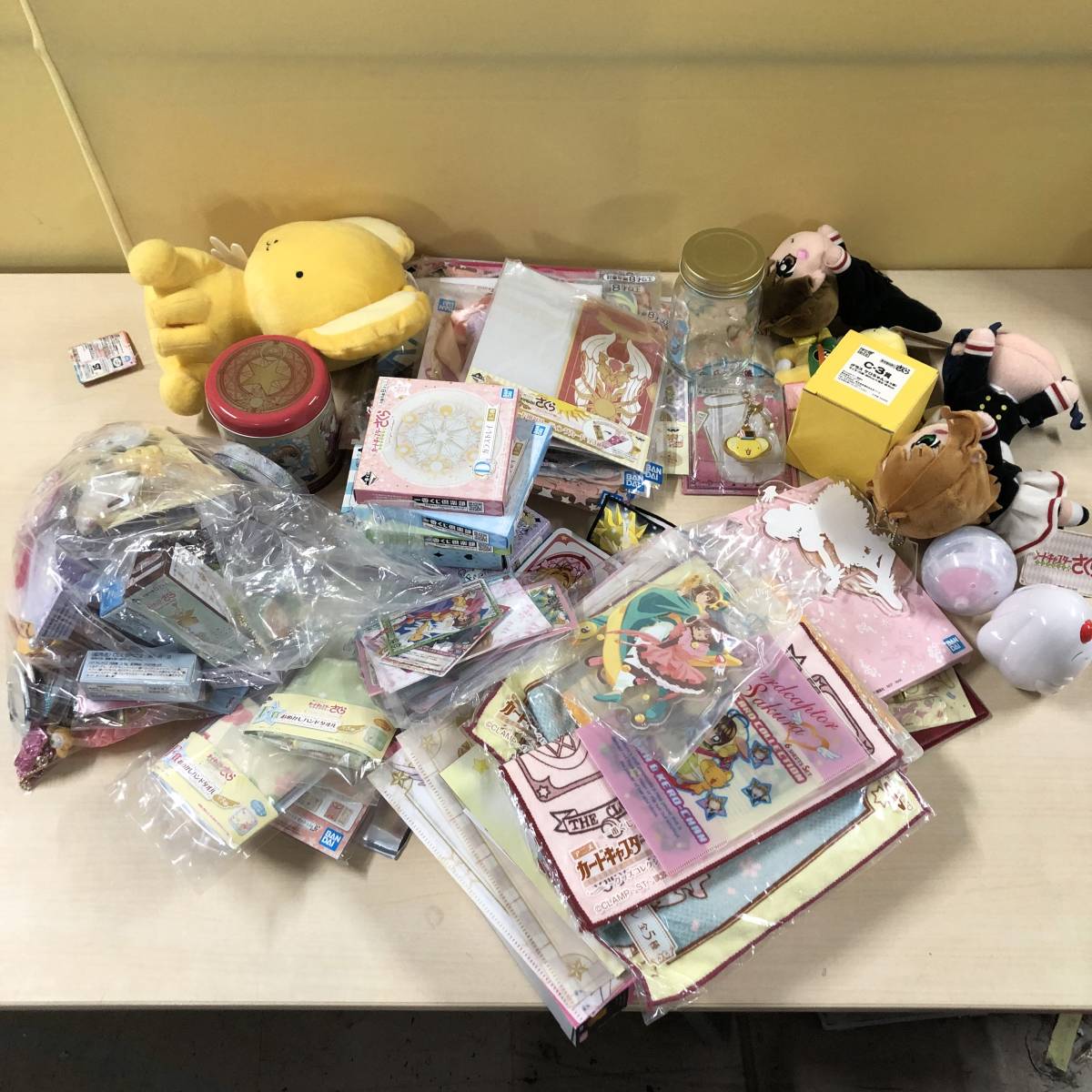 ◎◎カードキャプターさくら まとめ [木之本桜 知世 小狼 ケロちゃん 桃矢 雪兎 フィギュア 缶バッジ ぬいぐるみ 他] CCさくら 