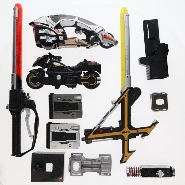 【訳あり】仮面ライダー555(ファイズ) 変身ベルト＆武器まとめてセット 65700105