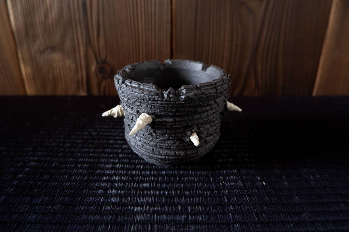 陶房然庵】3号黒荒裂紋棘鉢1 多肉植物 塊根植物 コーデックス 盆栽鉢