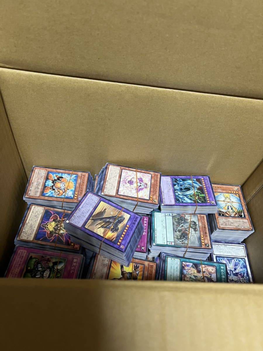 遊戯王 最強まとめ売り！！ 未開封box多数！! プレイマット付き 