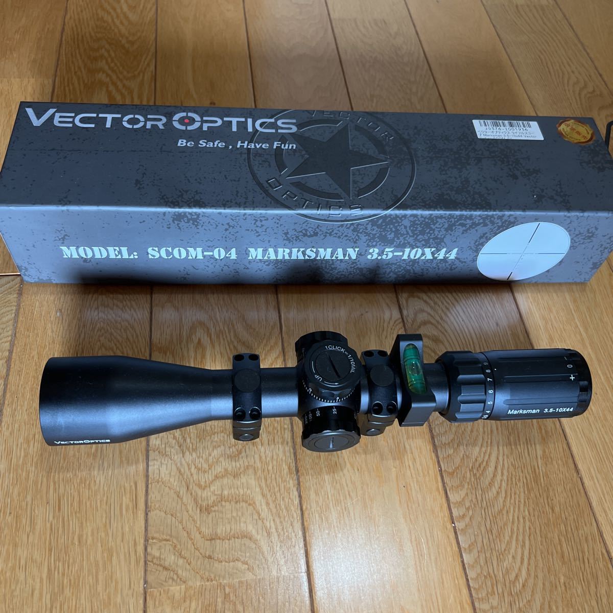 ベクターオプティクス マークスマン 3.5-10x44 ライフルスコープ