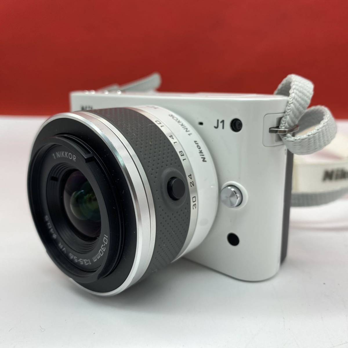 ◇A Nikon 1 J1 ミラーレス一眼レフカメラ ホワイト 1 NIKKOR 10 ◇A Nikon 1 J1 ミラーレス一眼レフカメラ ホワイト 1 NIKKOR 10
