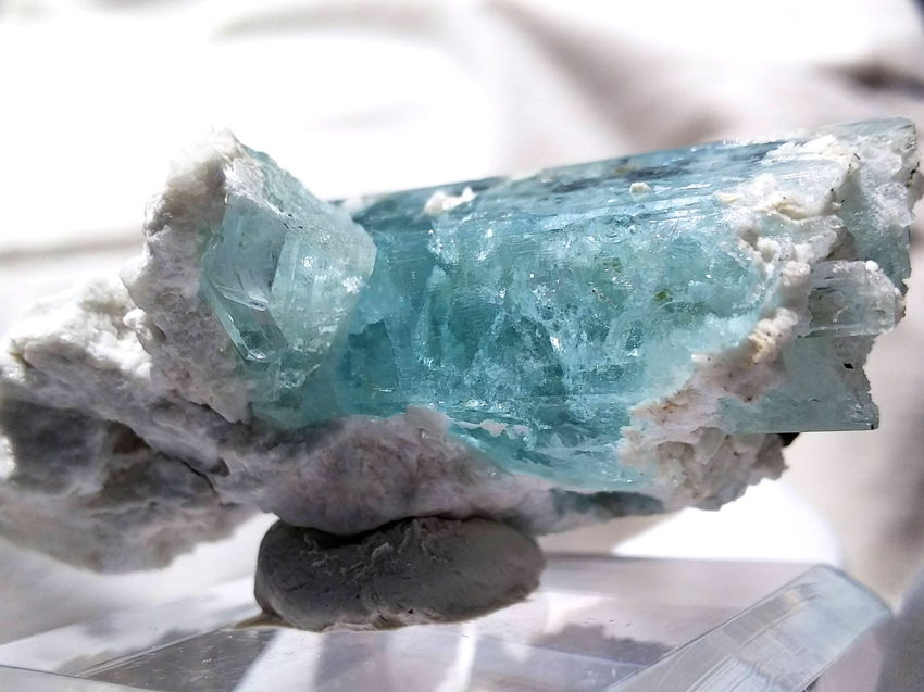 少し大きめ アクアマリン クラスター 藍柱石 標本 結晶 原石 約150ct