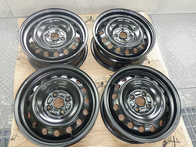 ★トヨタ純正・ヤリスから新車取り外し・鉄チンホイール・４本・１５×６J★