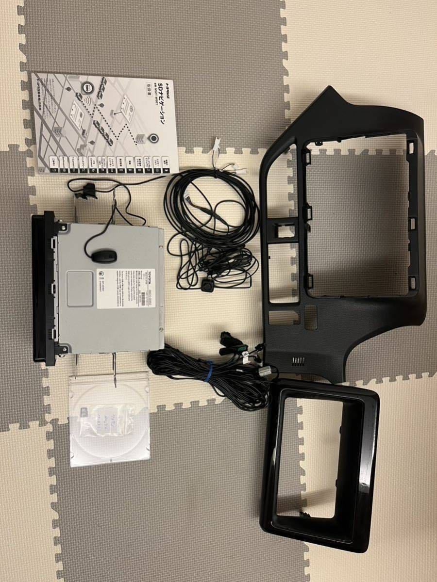 トヨタ純正　SDナビゲーション　型番NSZT-W68T カーナビ