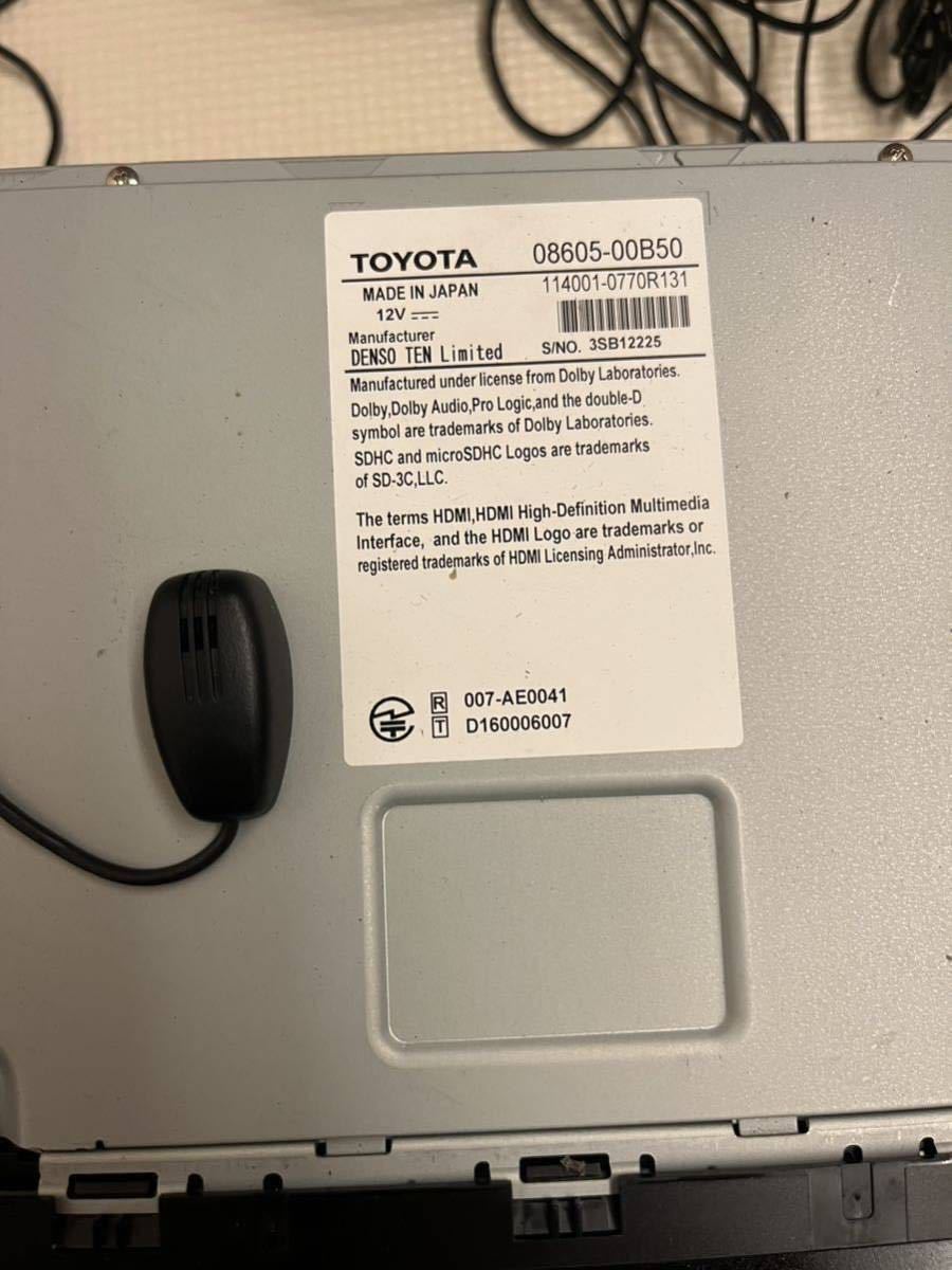 トヨタ純正　SDナビゲーション　型番NSZT-W68T カーナビ