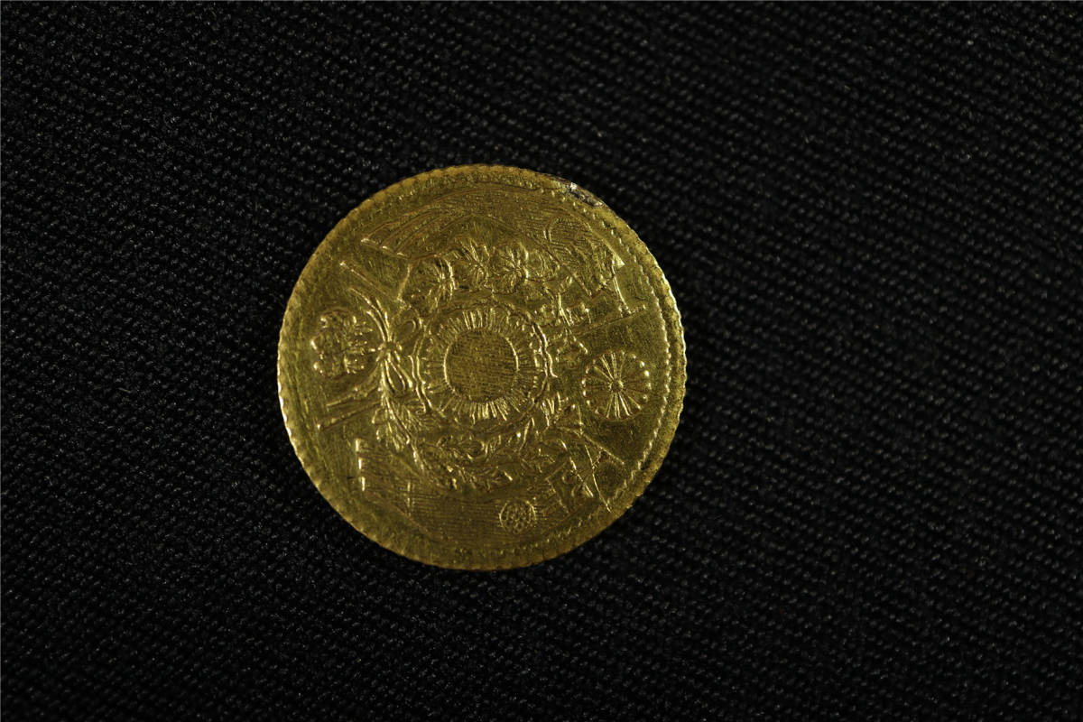 旧1円金貨 明治4年(1871年)後期 鑑定済 金貨 古銭 本物保証 旧一圓金貨  