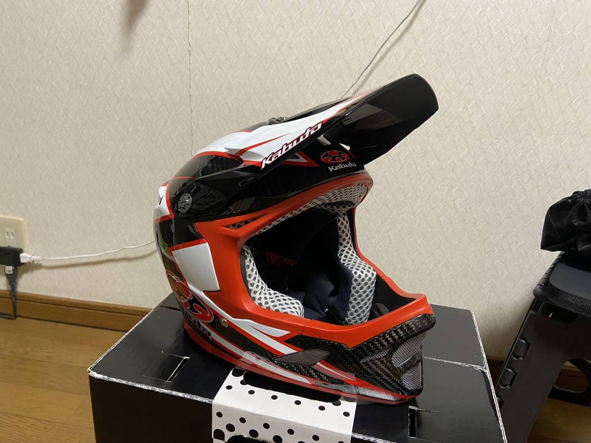 OGK カブト KABUTO | IXA-Cにニューカラー登場 カーボン帽体を採用した 