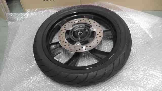 トリシティ155　SG37J　の　フロントホイール　左　タイヤ付 *1692852145　中古