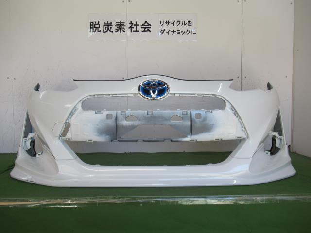 アクア DAA-NHP10 フロントバンパー 52119-52A20 347825 アクア DAA
