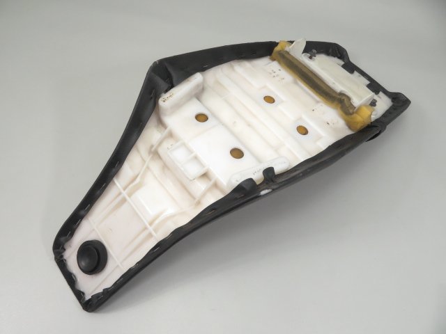 TW225 純正シート