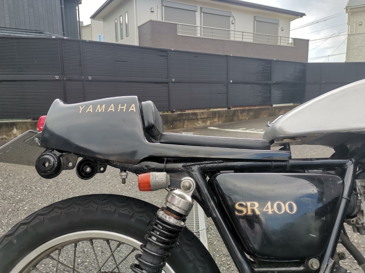 sr400 スティンキー シングルシート type2 ノーマルフレームにポン付け 