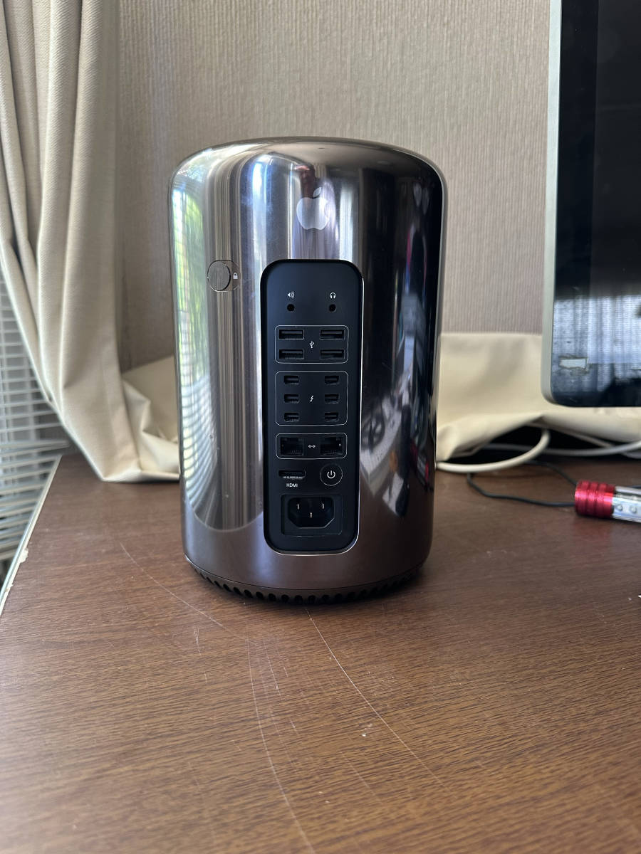 MacPro Late 2013 ジャンク 本体のみ 元箱にて発送 とつぜん電源が入ら