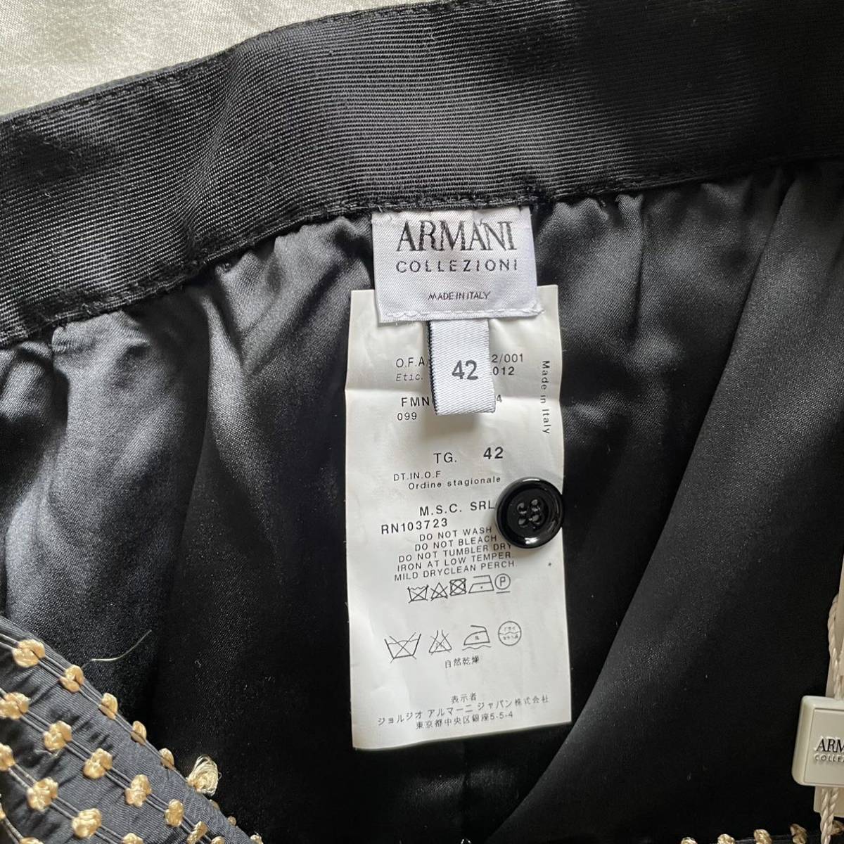 ARMANI COLLEZIONI アルマーニコレツィオーニ　セットアップスーツ フォーマル　大きめサイズ　ブラック　タグ付き